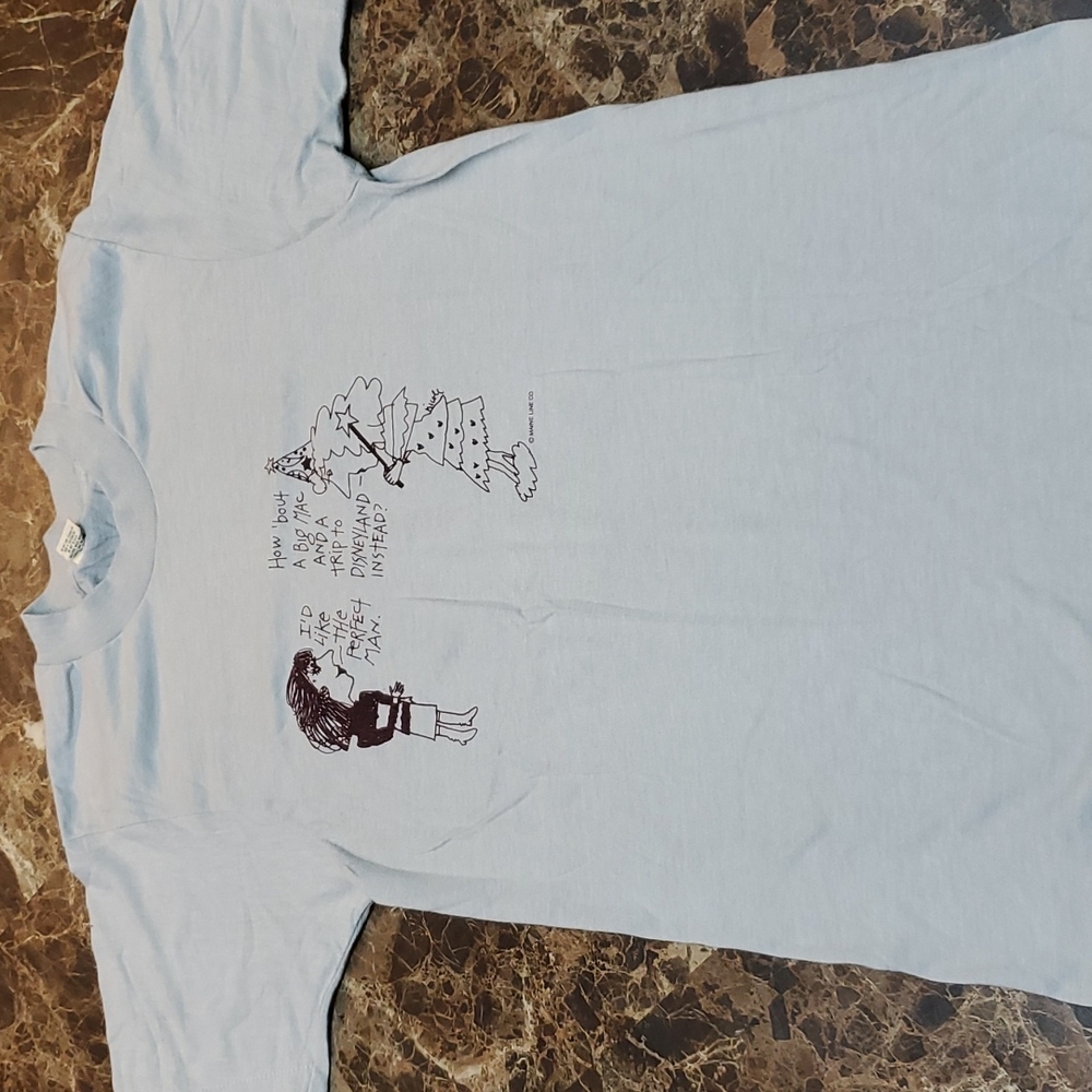Womens vintage tee size Medium